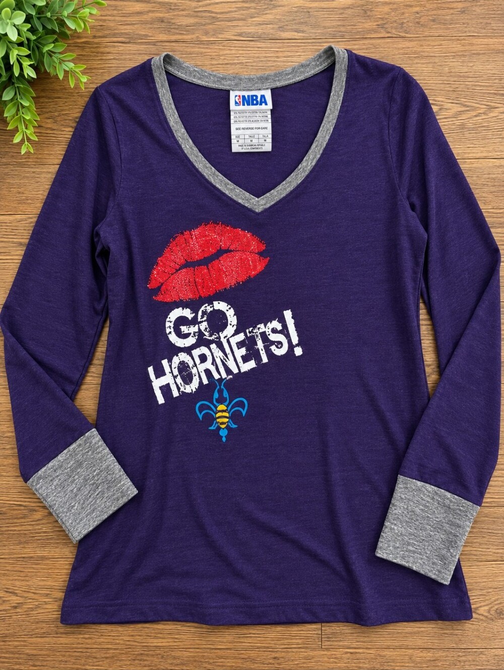 NBA Charlotte Hornets Women’s Long Sleeve Pajama Top Purple V-Neck -G